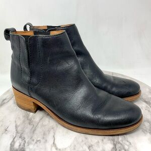 Kork-Ease Mindo Leather Chelsea Comfort Booties 8 Classic Timeless Everyday